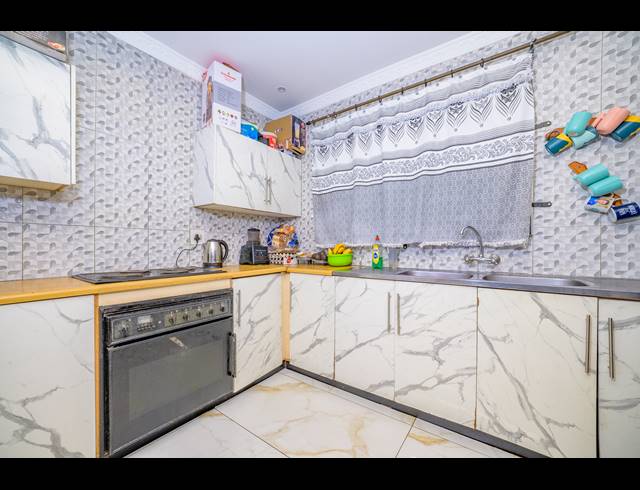 3 BEDROOM SECTIONAL TITLE FOR SALE IN BELLAIR